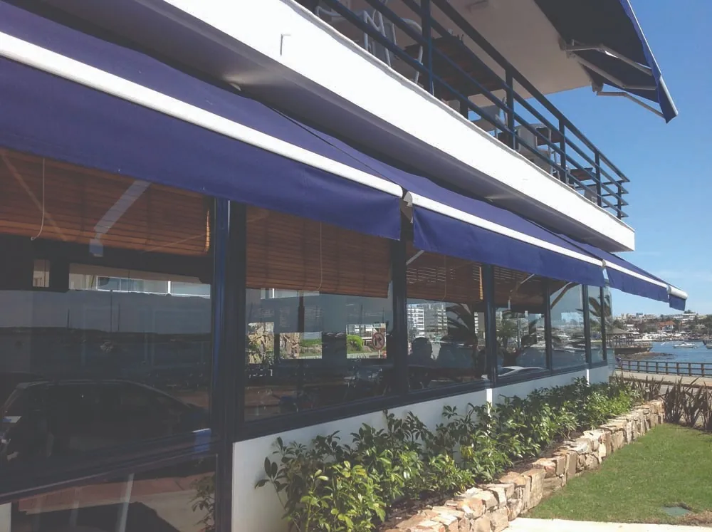 Toldo Retrátil com Caixa de Proteção