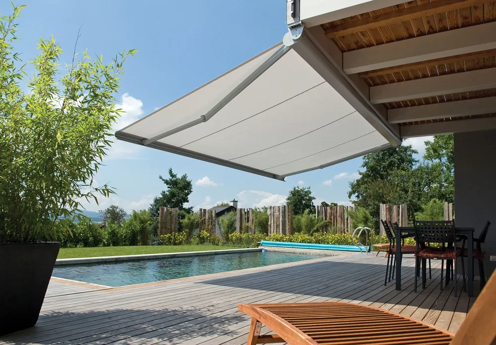 Toldo com Caixa instalado pela L&D Decorações
