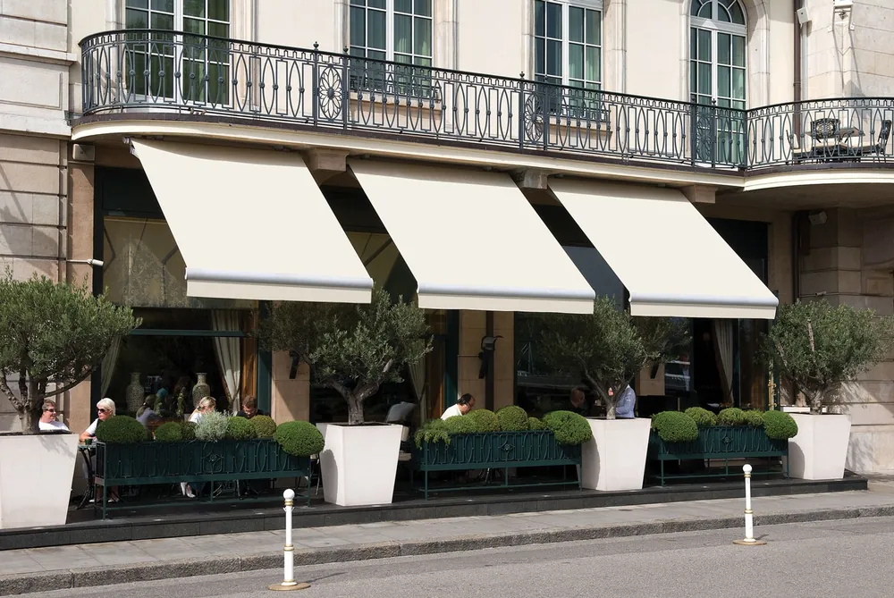 Toldo de Braços Cruzados para Espaços Estreitos