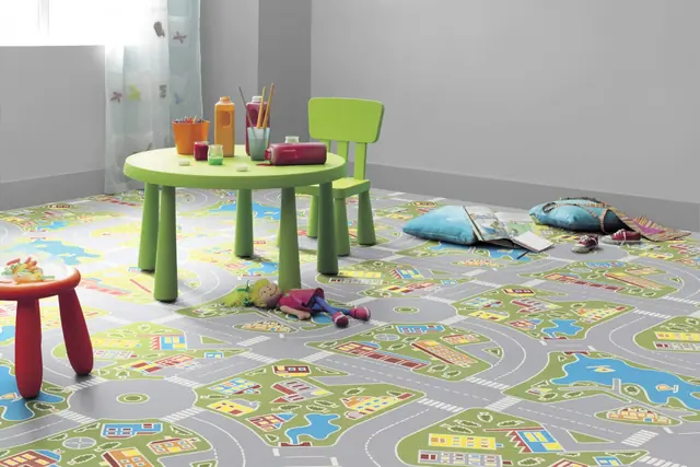 Brinquedoteca com manta vinílica estampada